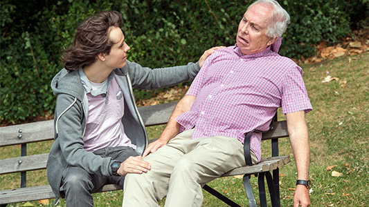 Anthony reassures his grandfather, who is having a stroke. Mae Anthony yn cysuro ei dad-cu, sy'n cael strôc. 